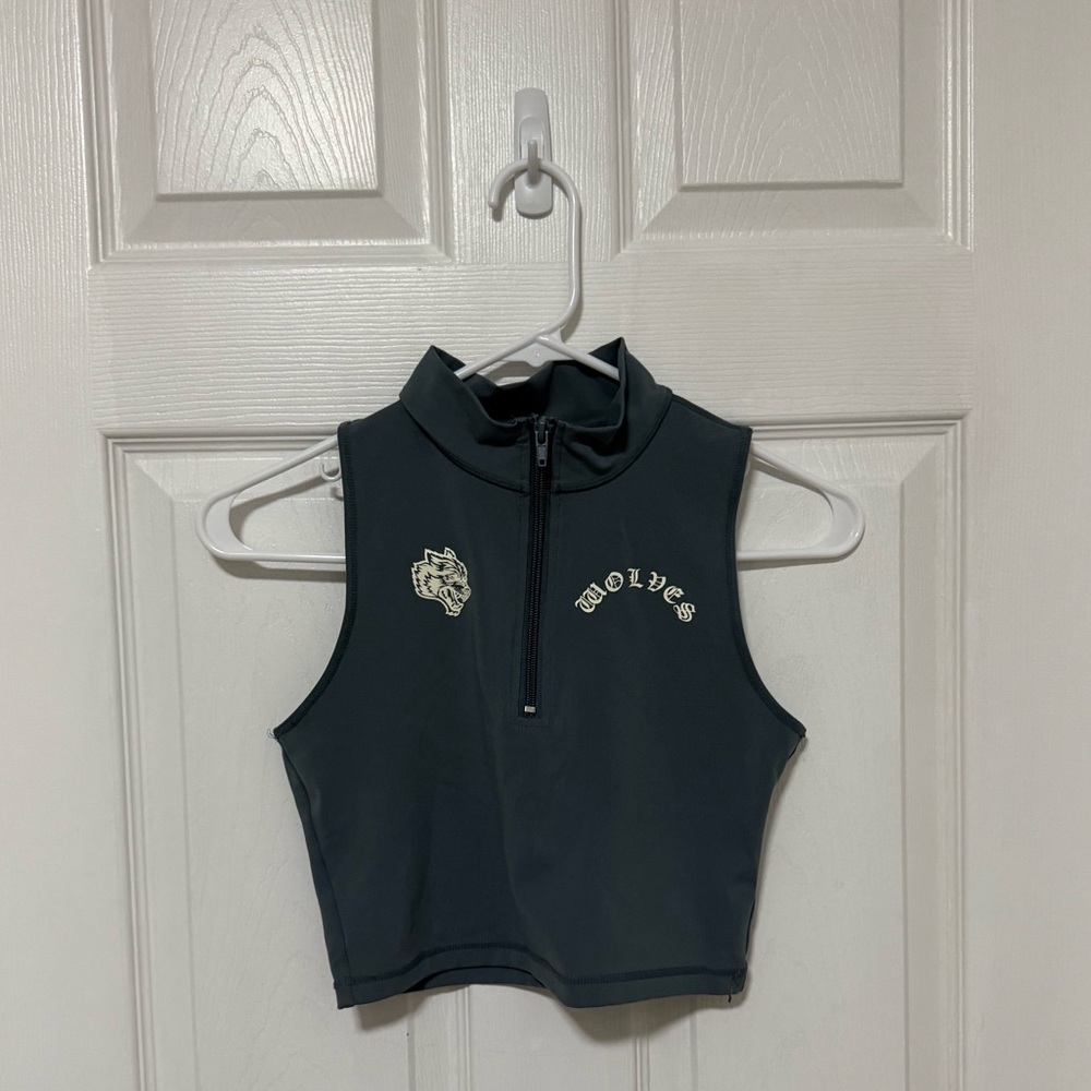 Darc Sport Black Cropped Sleeveless Zip-Up Tank Top with Cream Logo